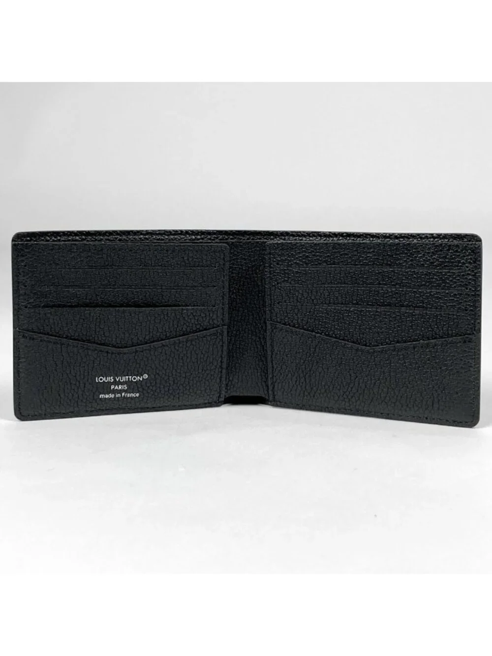 Louis Vuitton Portefeuille Calf Bifold Wallet Damoflage Leather Noir